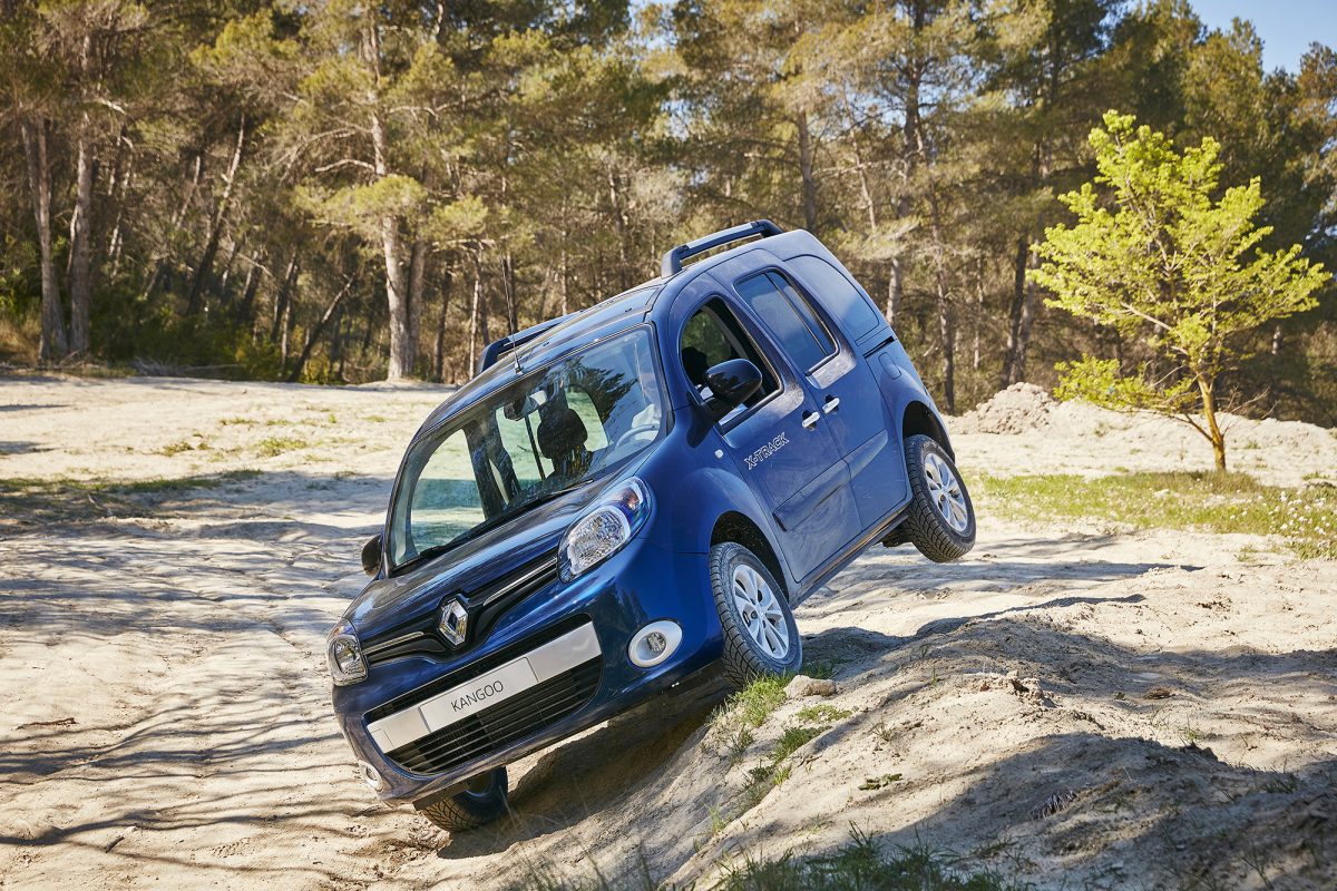 RENAULT