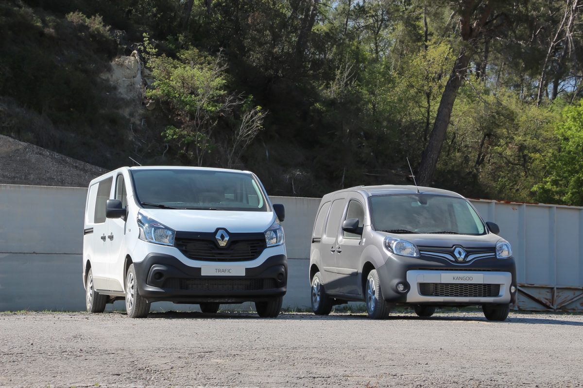 RENAULT