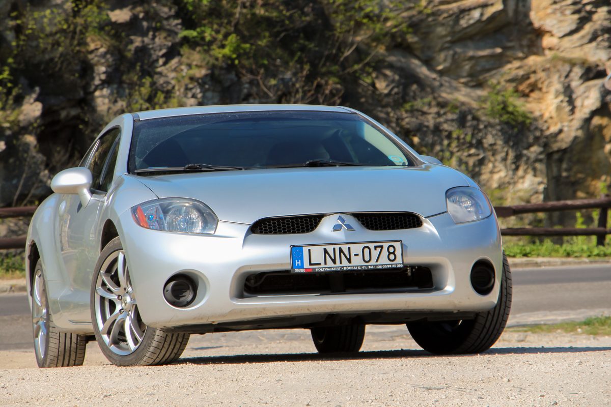 MITSUBISHI ECLIPSE