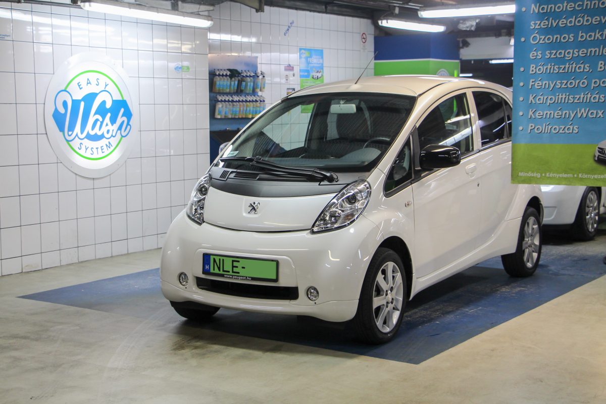 PEUGEOT ION