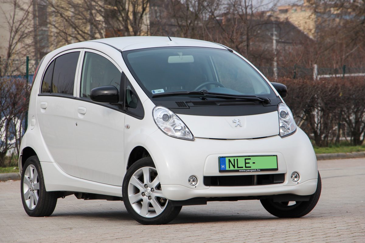PEUGEOT ION