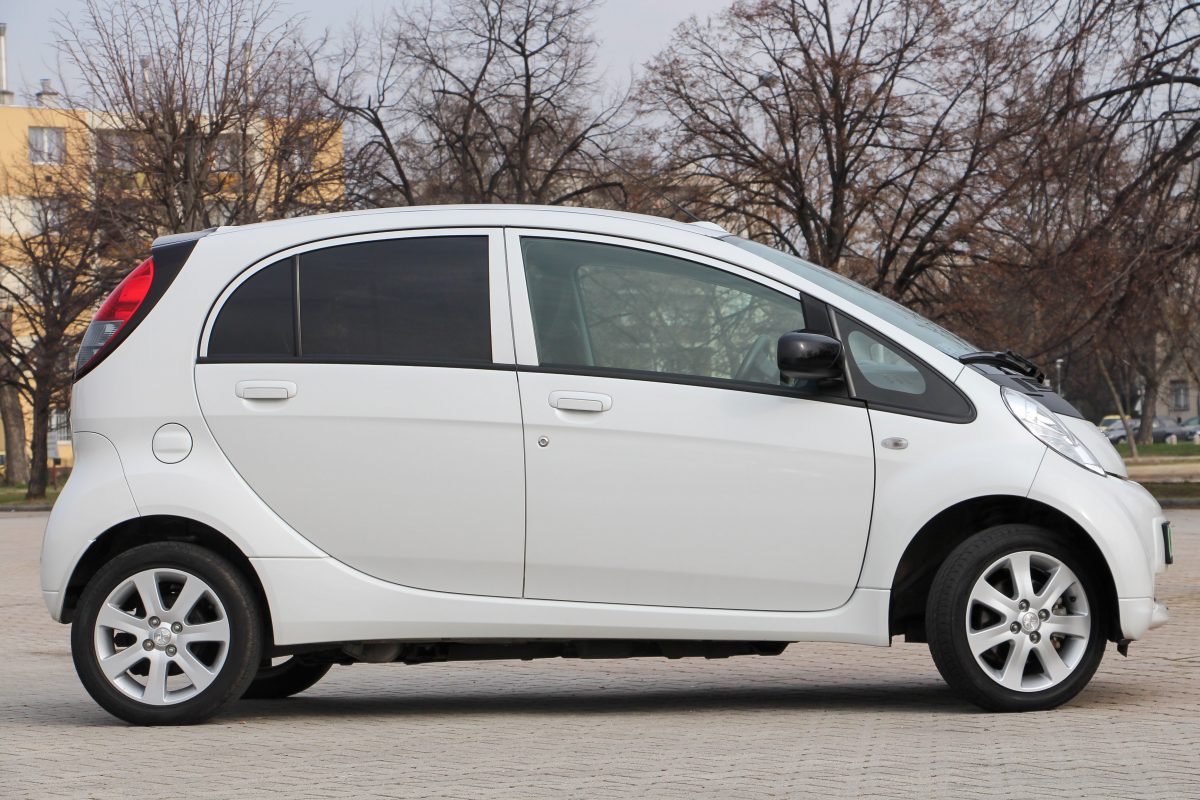 PEUGEOT ION