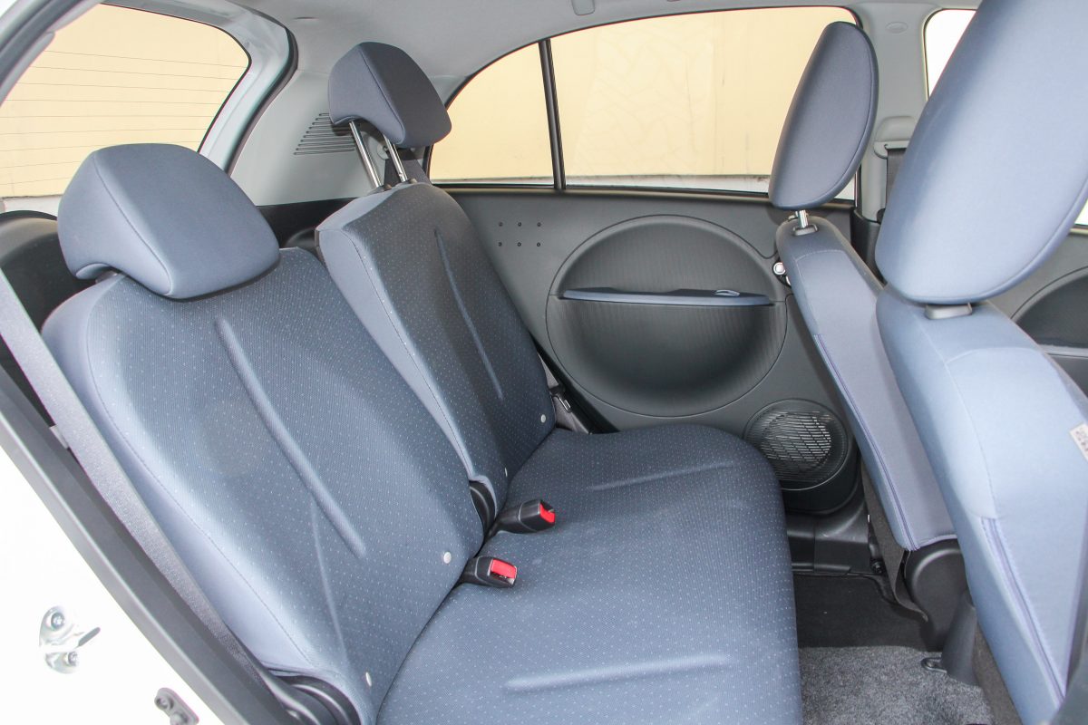 PEUGEOT ION