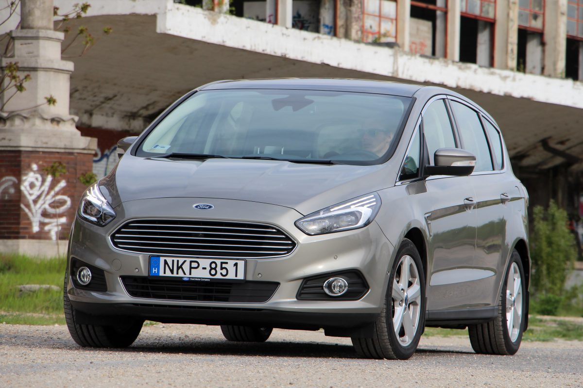 FORD S-MAX