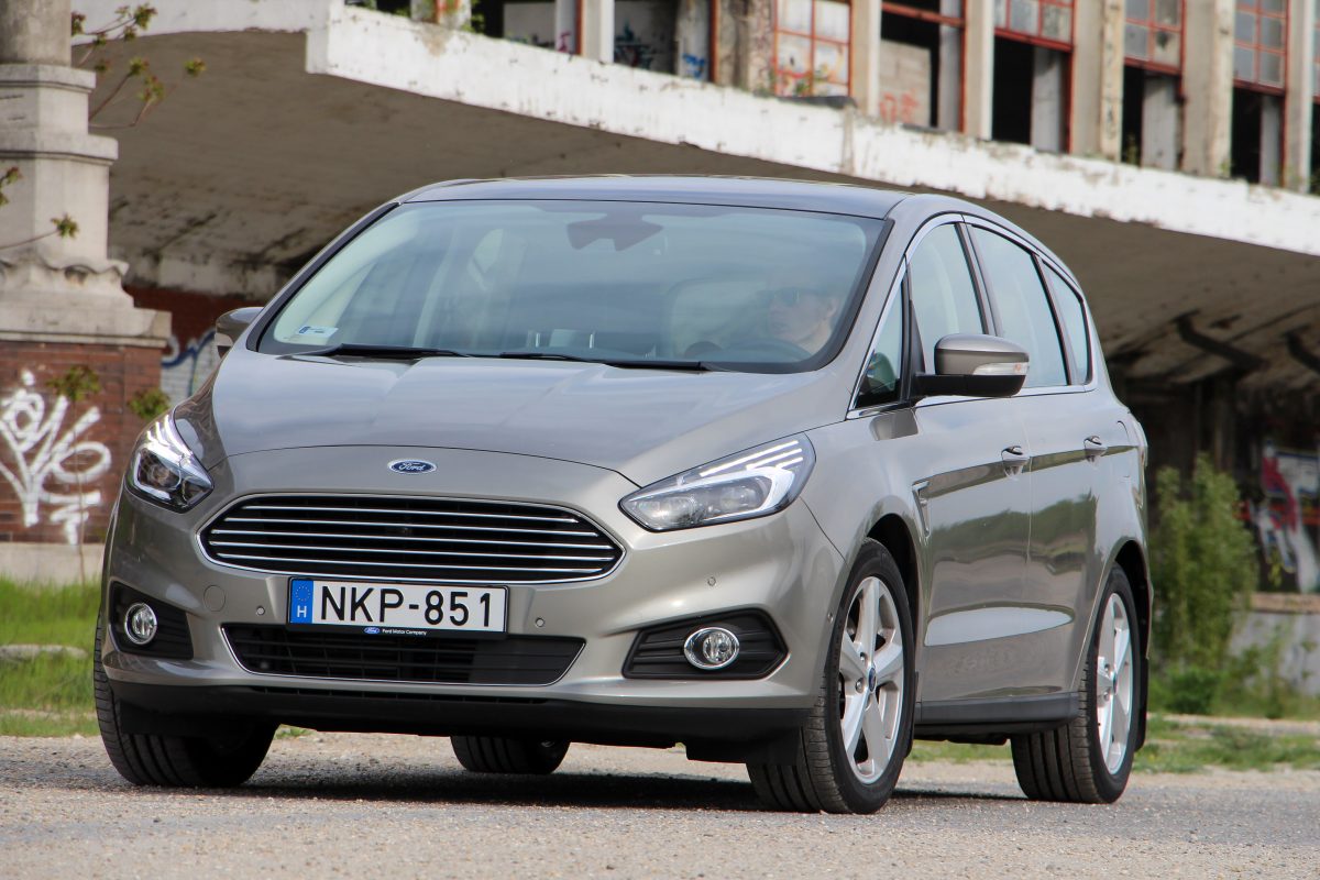 FORD S-MAX