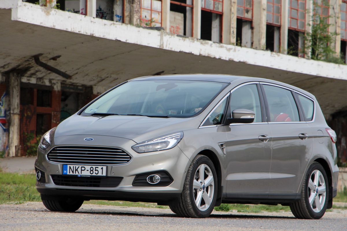 FORD S-MAX