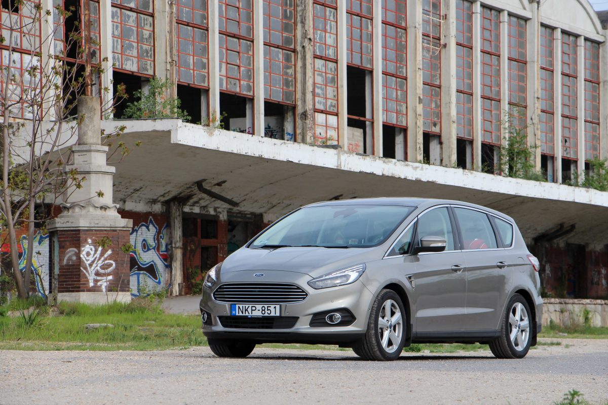 FORD S-MAX