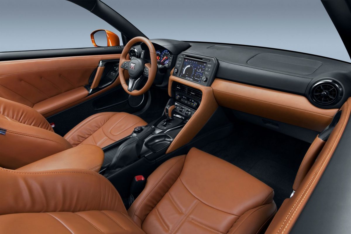 NISSAN GT-R