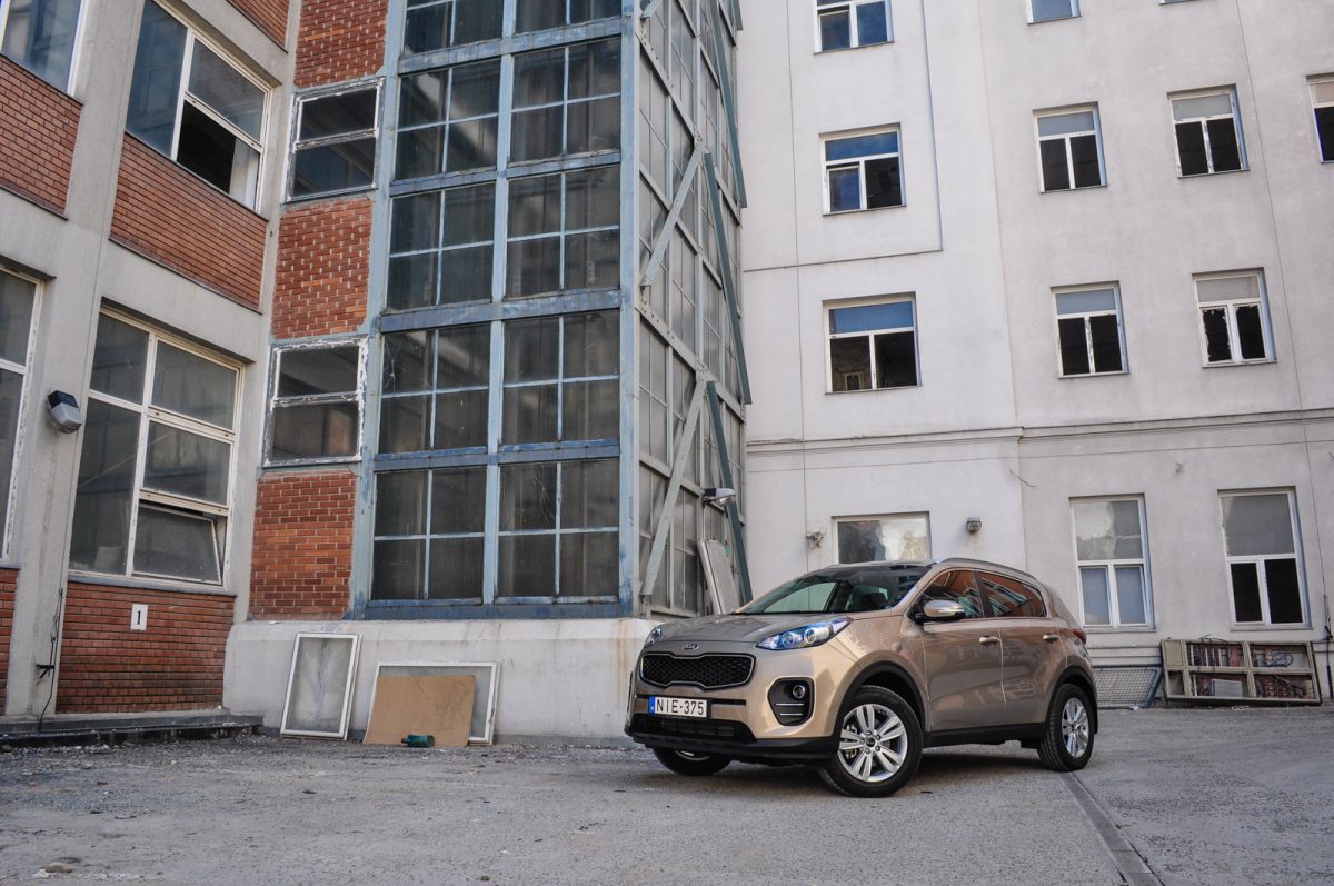 KIA SPORTAGE