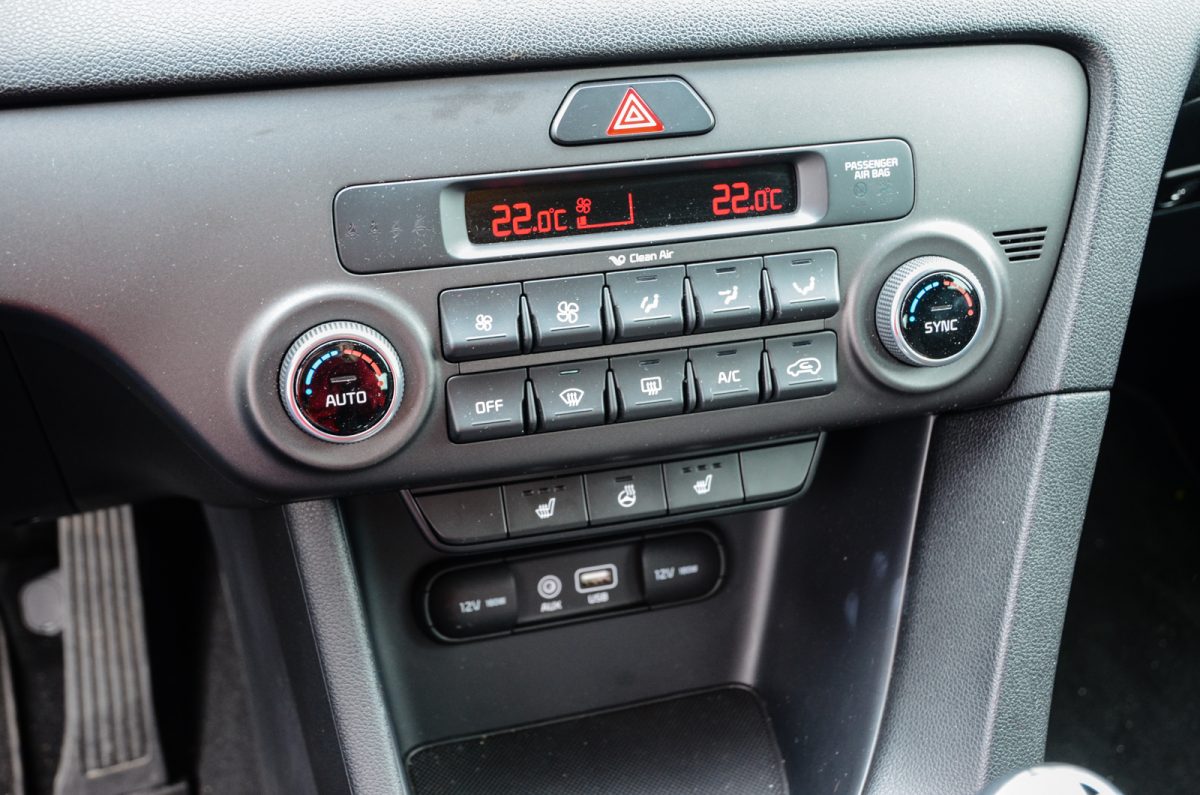 KIA SPORTAGE