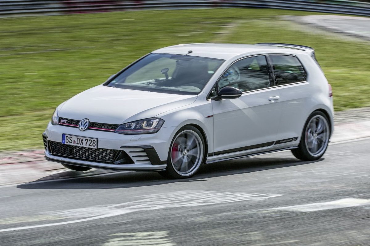 VOLKSWAGEN GOLF