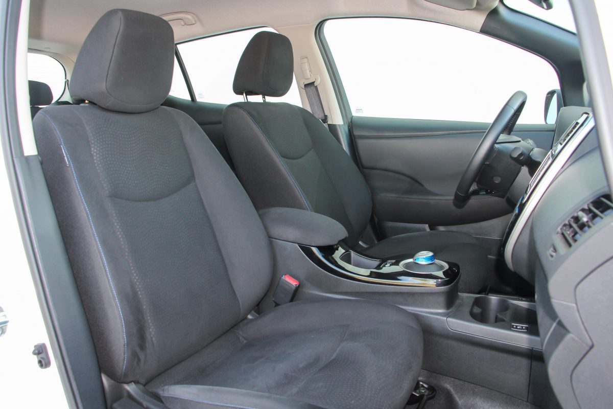 NISSAN LEAF