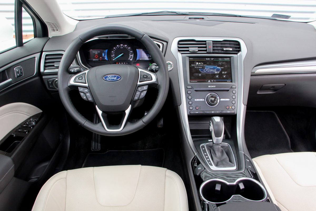 FORD MONDEO