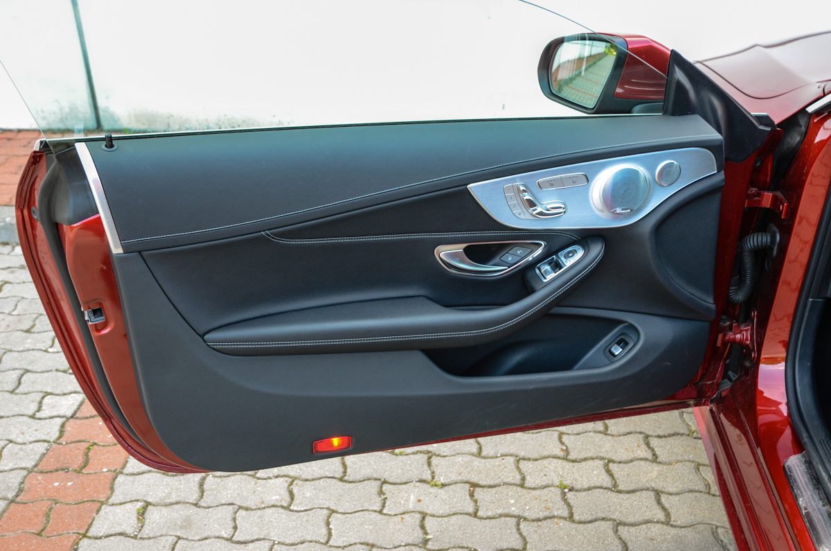MERCEDES-BENZ C 250