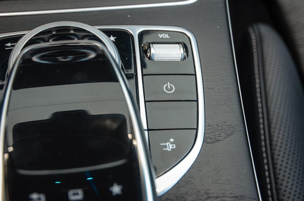 MERCEDES-BENZ C 250