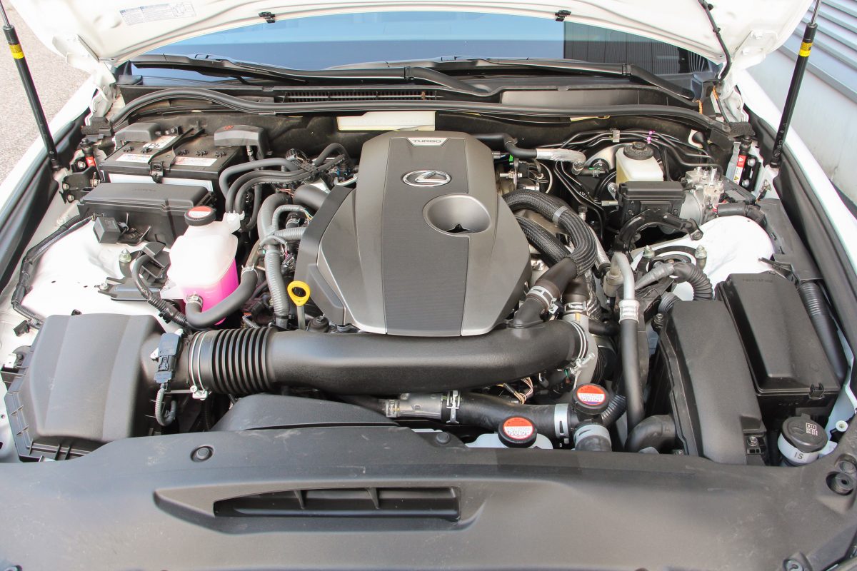 LEXUS IS