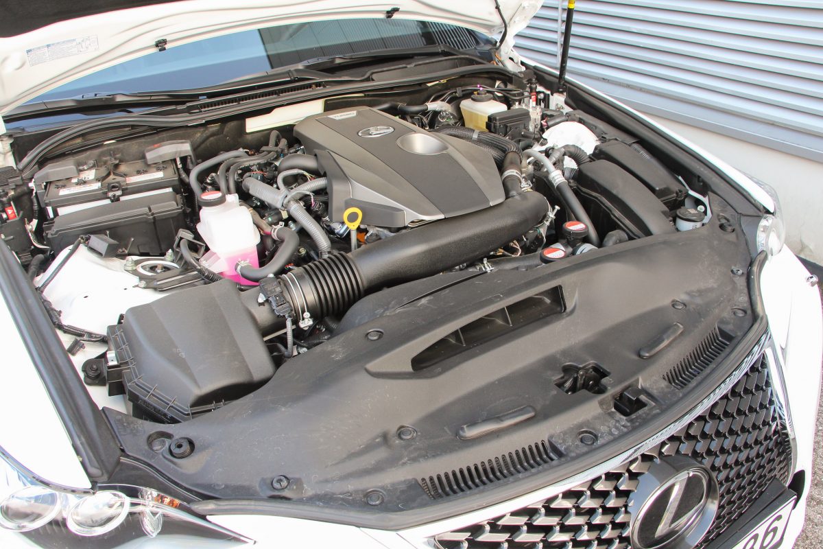 LEXUS IS