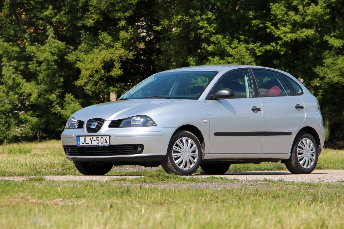 SEAT IBIZA