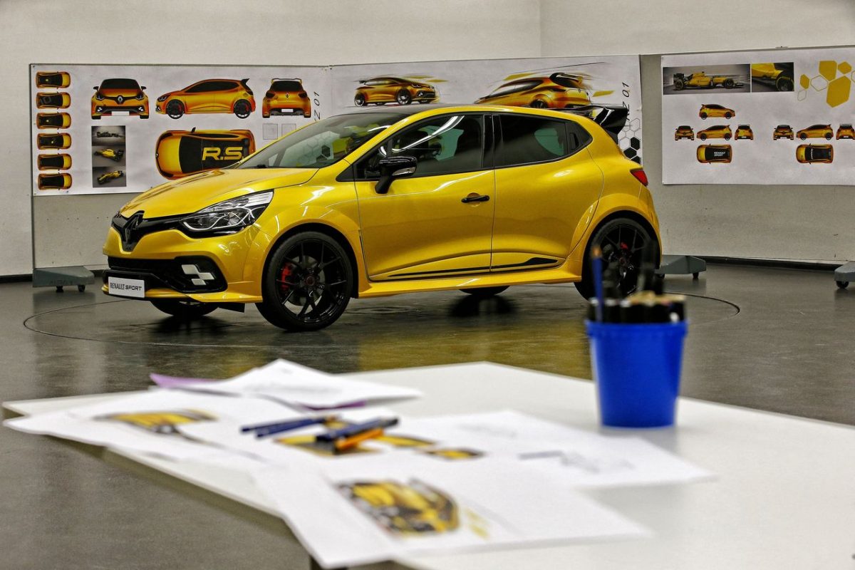 RENAULT CLIO