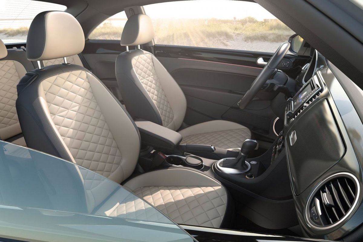 VOLKSWAGEN NEW BEETLE