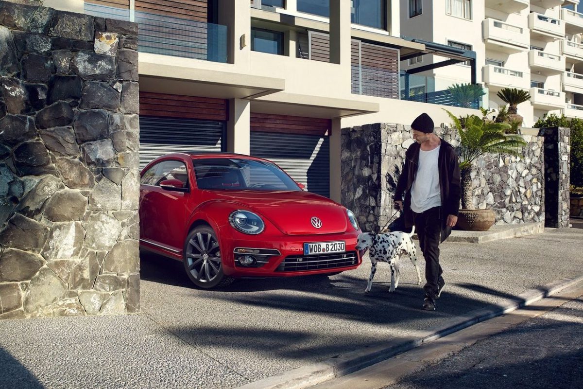 VOLKSWAGEN NEW BEETLE