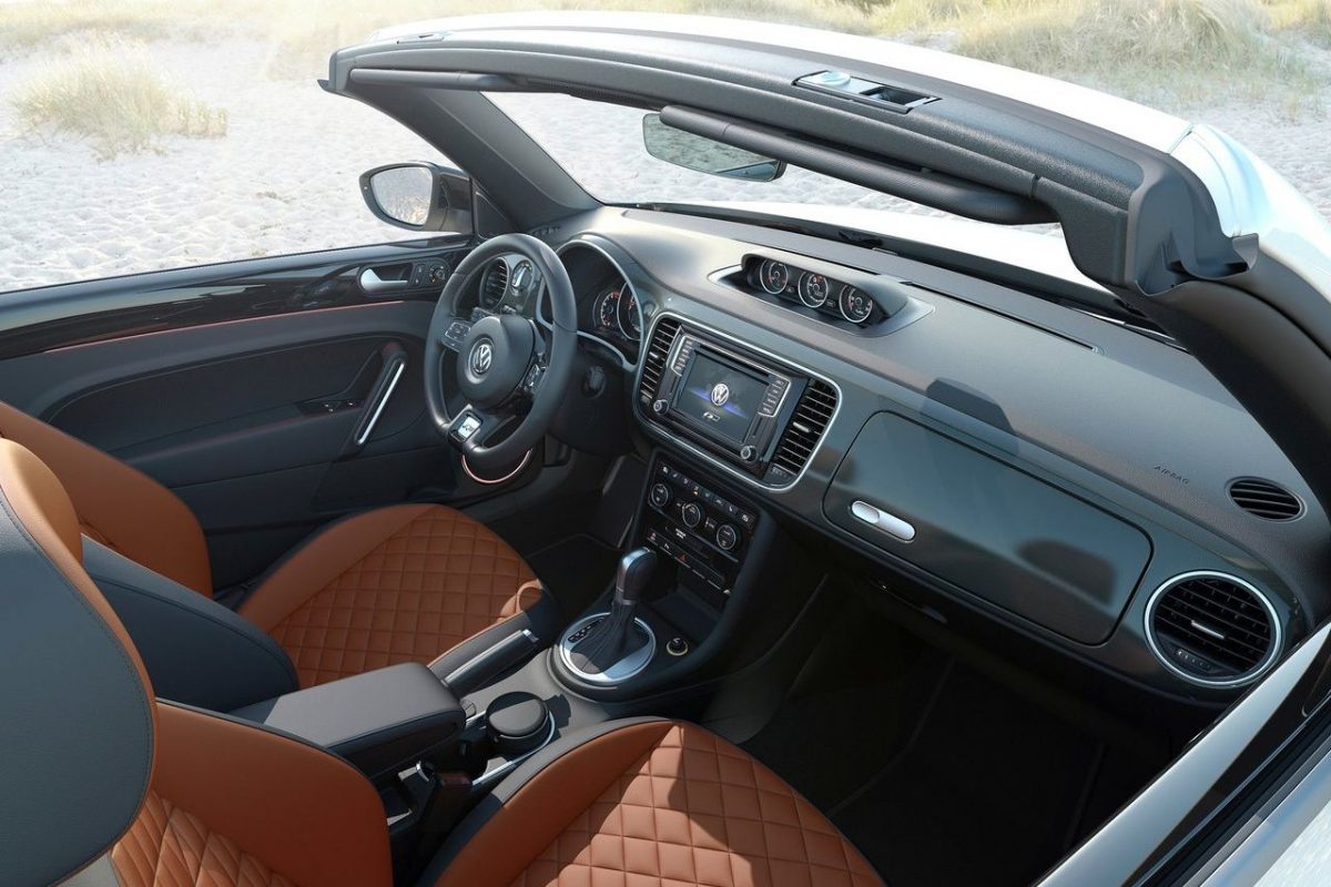 VOLKSWAGEN NEW BEETLE