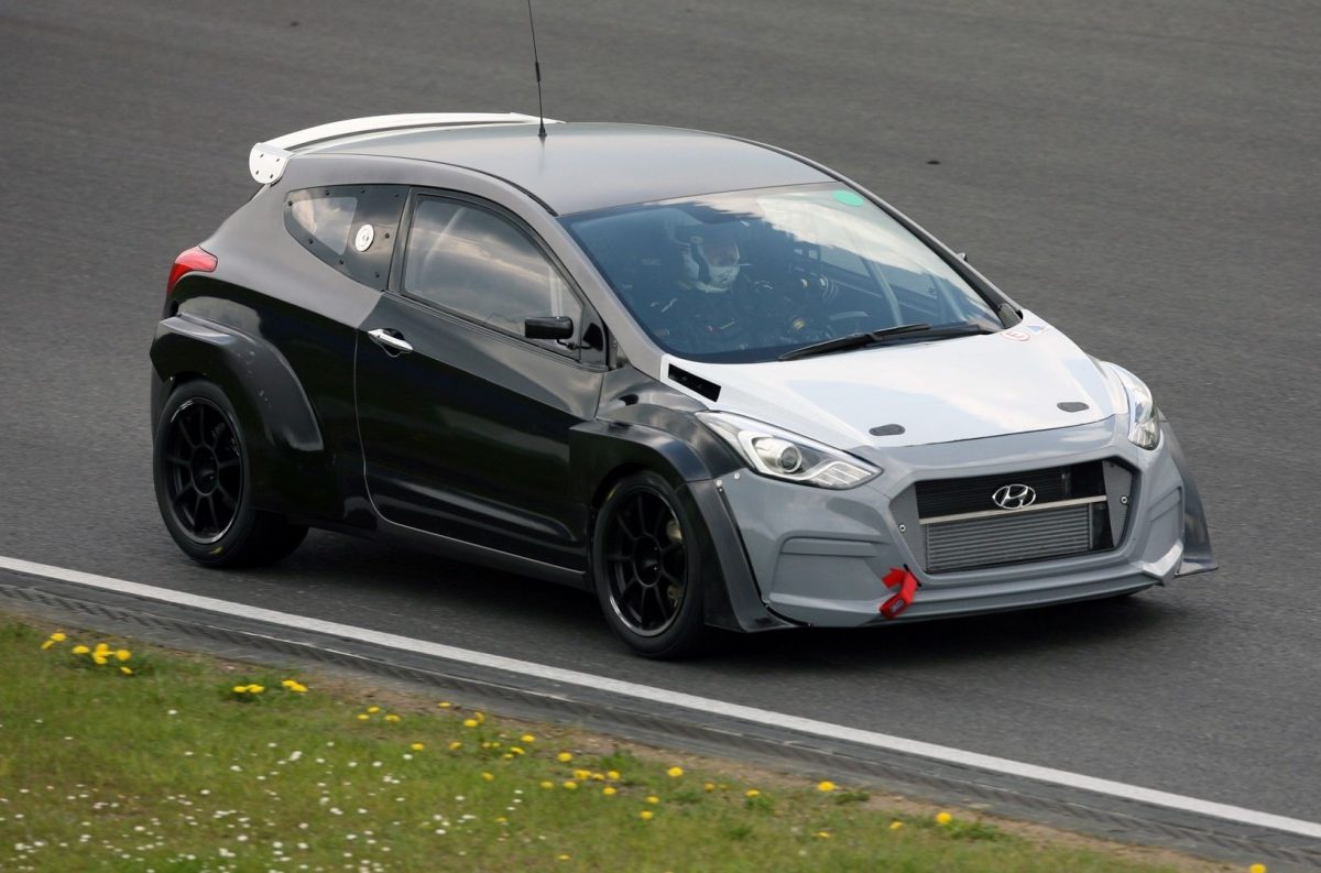 HYUNDAI I30