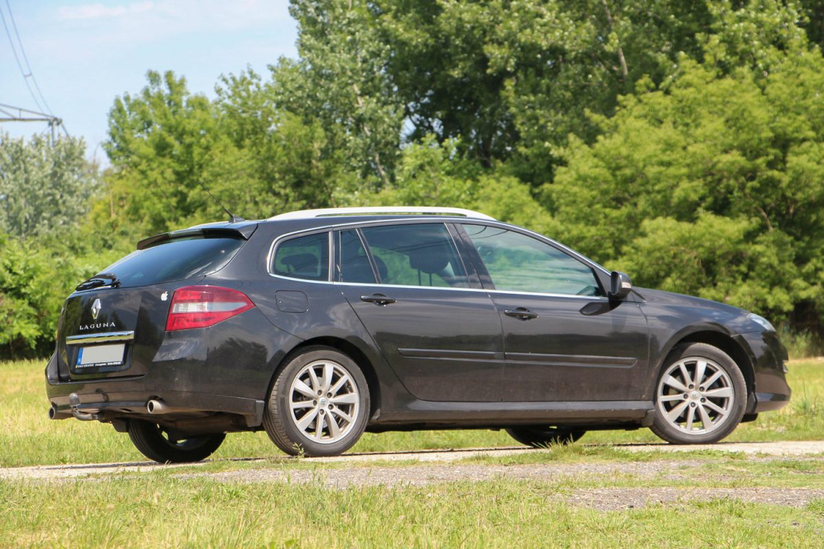 RENAULT LAGUNA