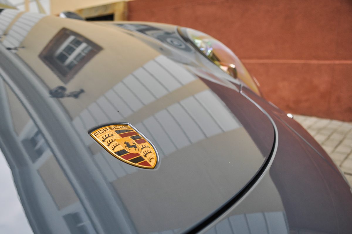 PORSCHE 911