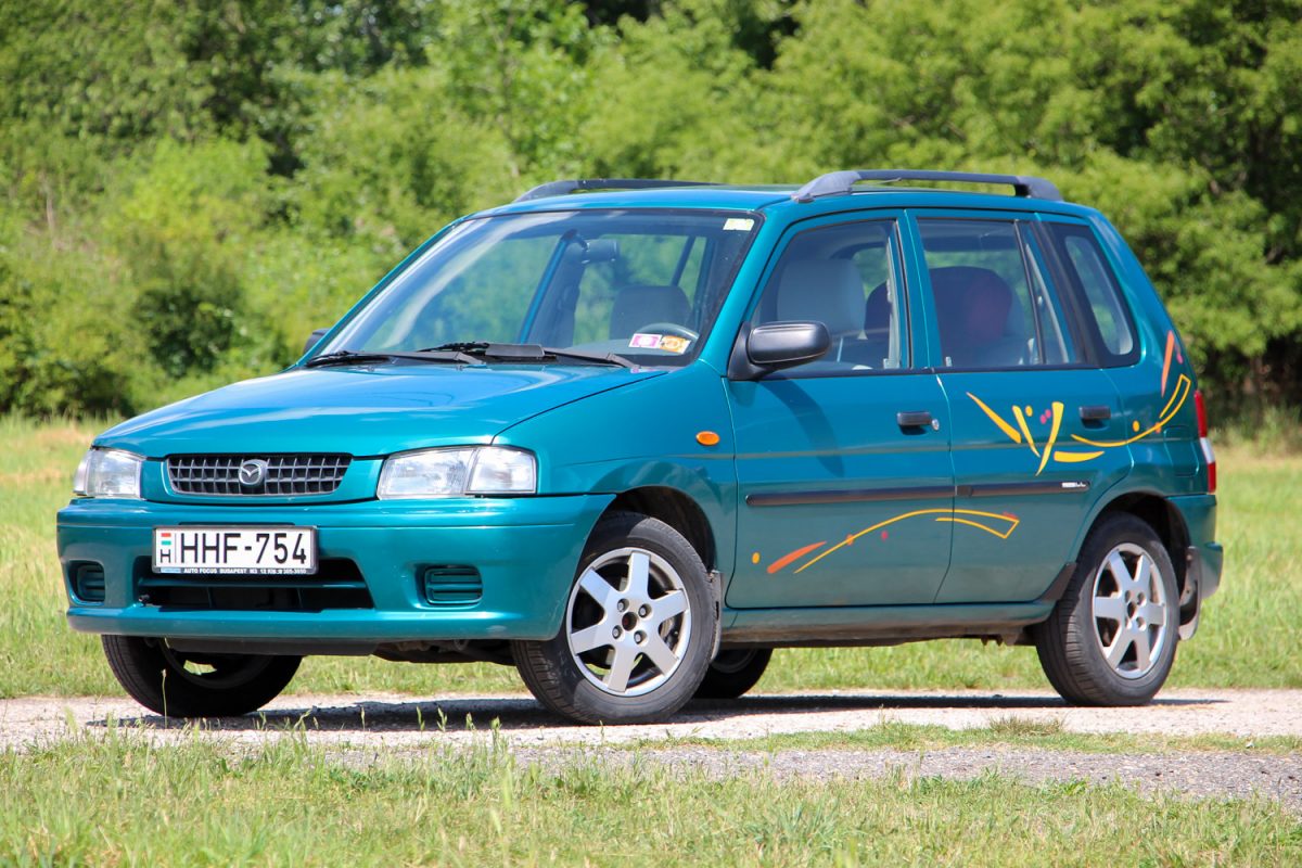 MAZDA DEMIO