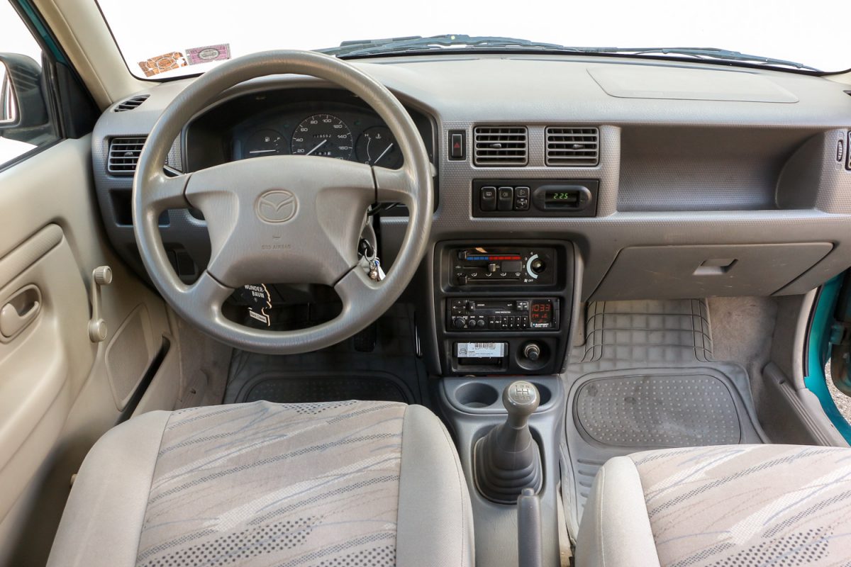 MAZDA DEMIO