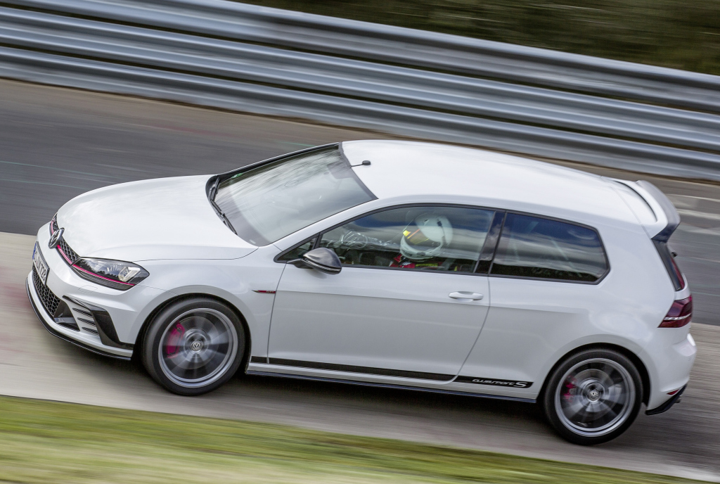 VOLKSWAGEN GOLF