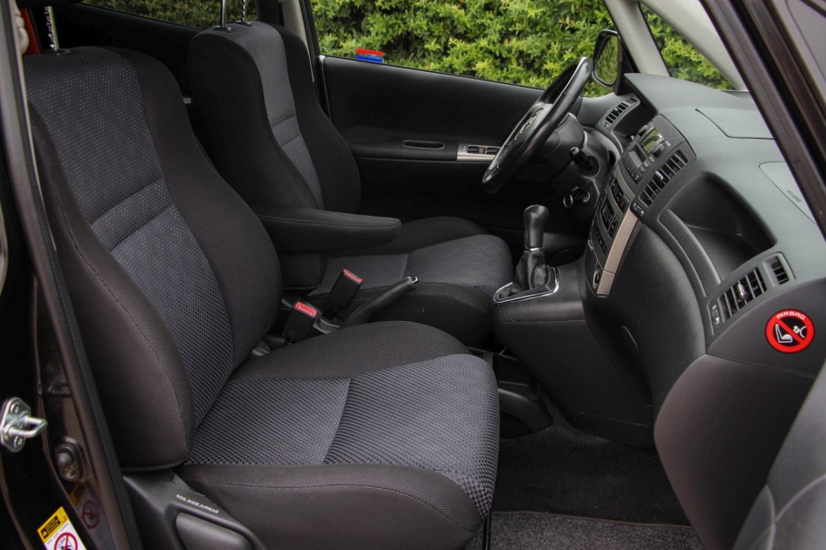 TOYOTA COROLLA VERSO