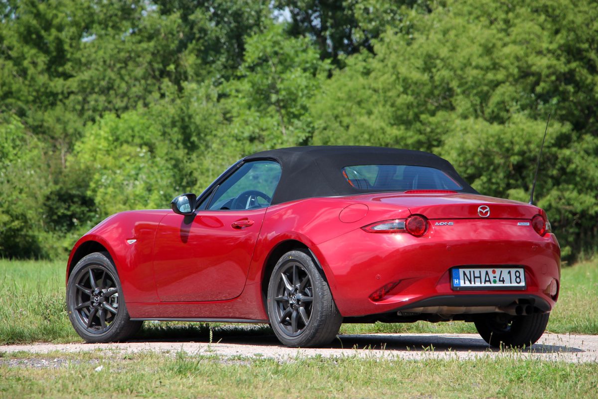 MAZDA MX-5