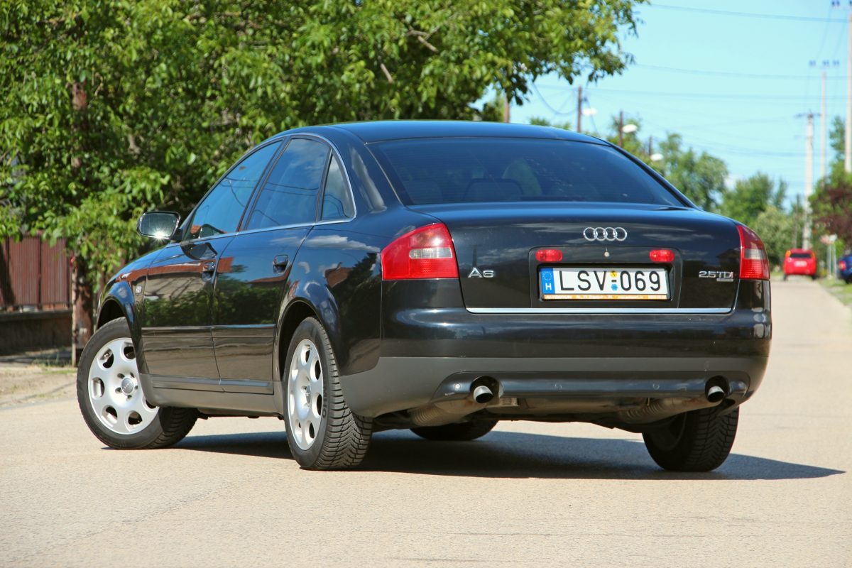 AUDI A6