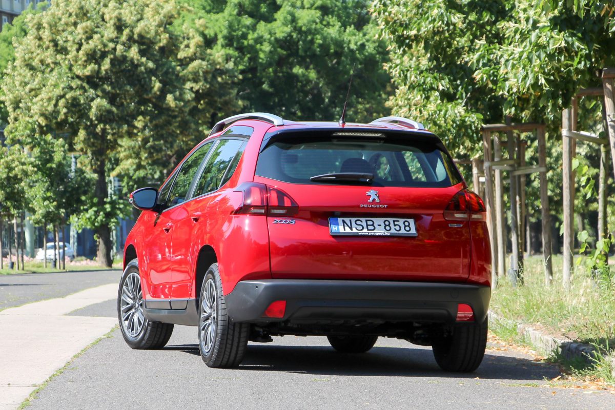 PEUGEOT 2008