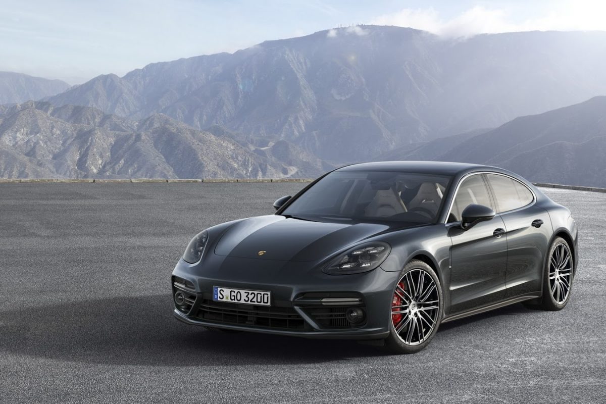 PORSCHE PANAMERA