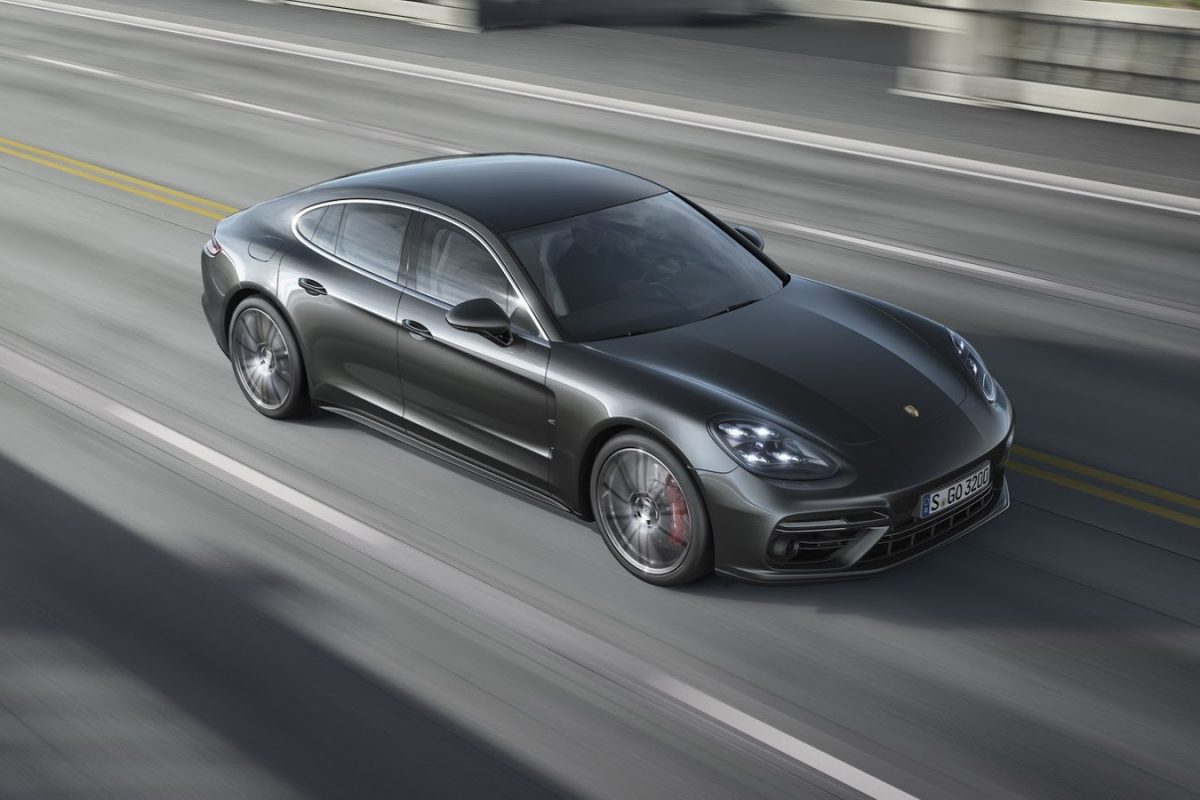 PORSCHE PANAMERA