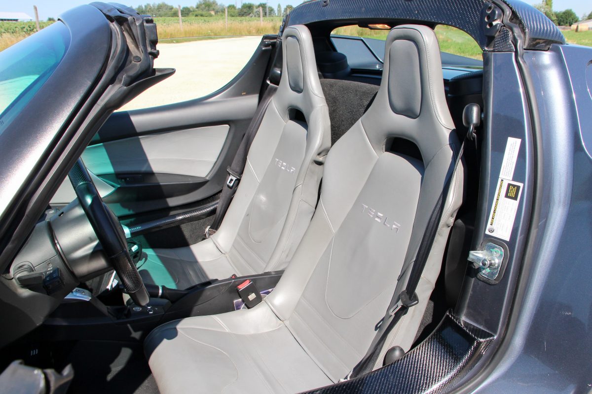 TESLA ROADSTER