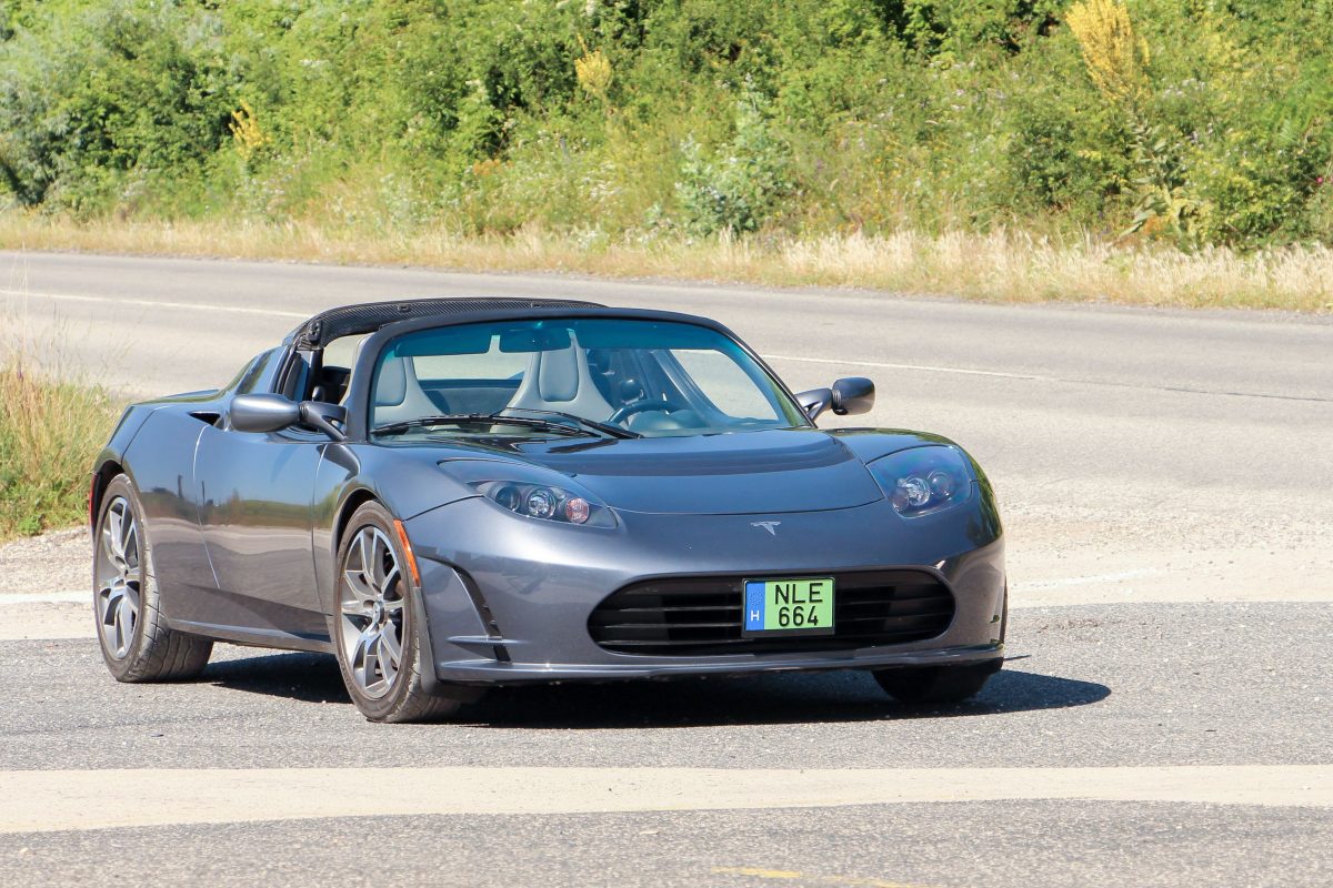 TESLA ROADSTER
