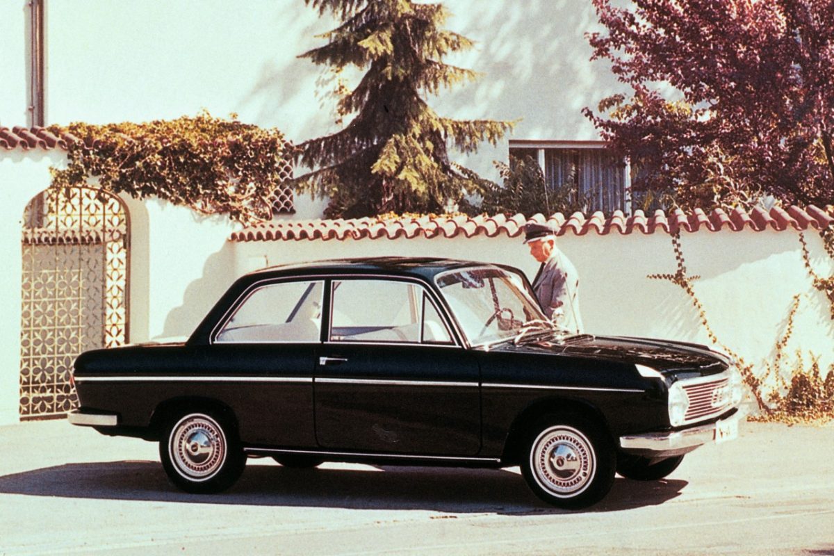 AUDI 80