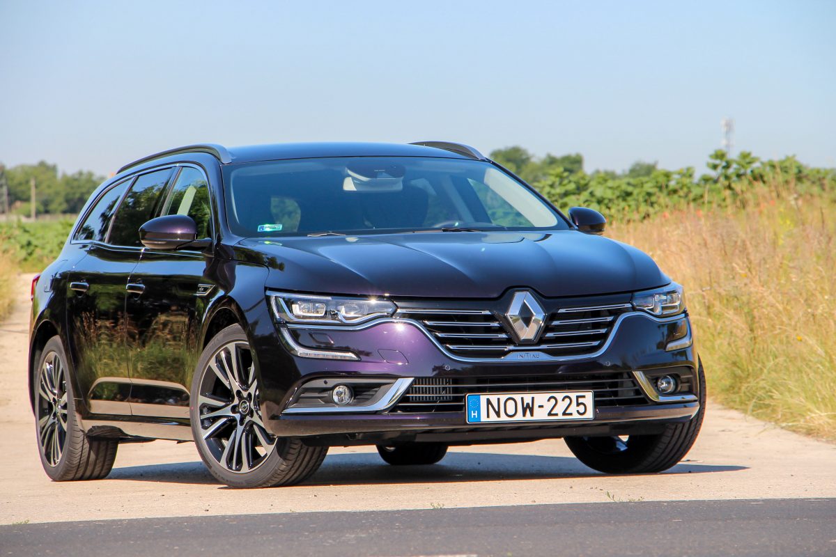 RENAULT