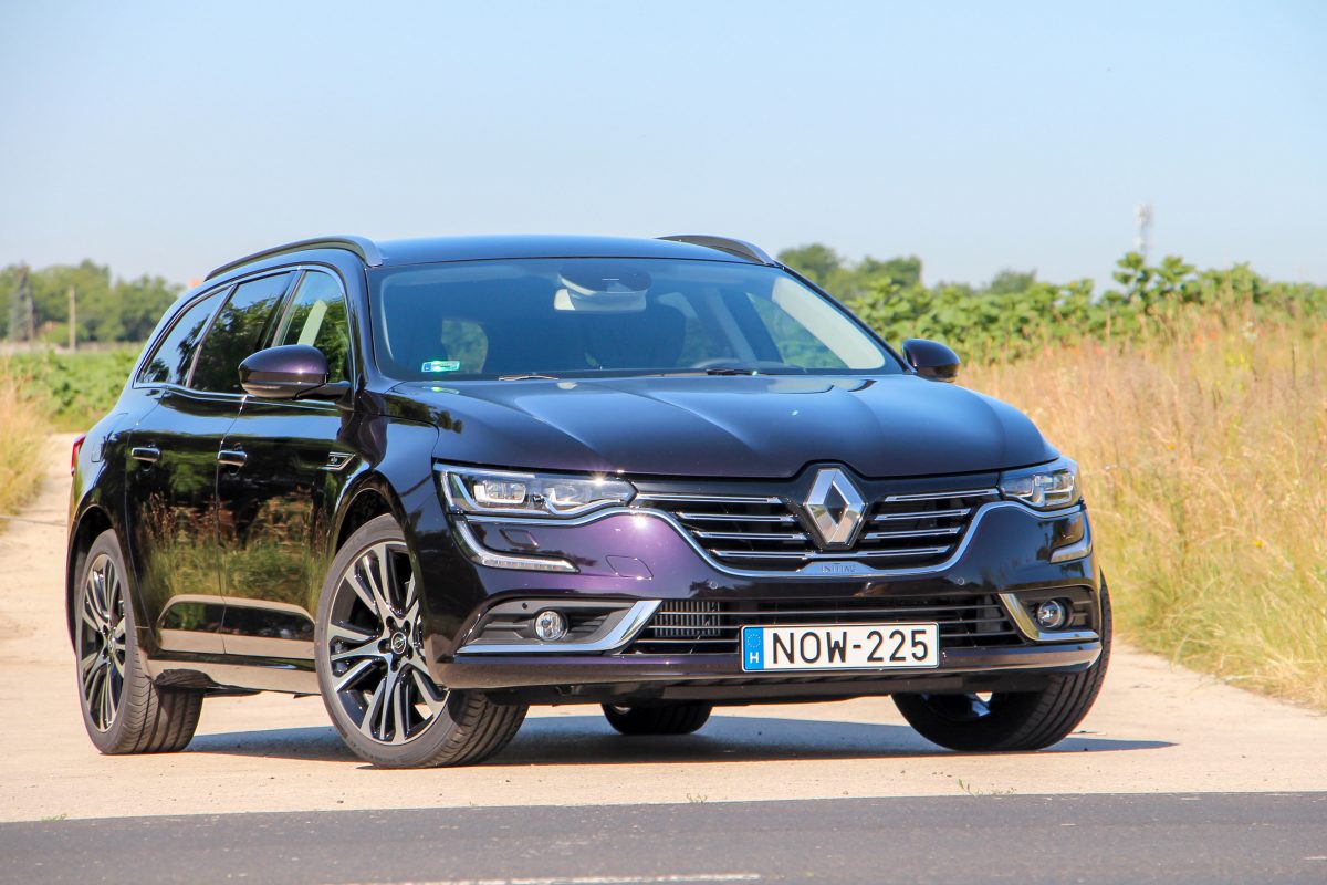 RENAULT