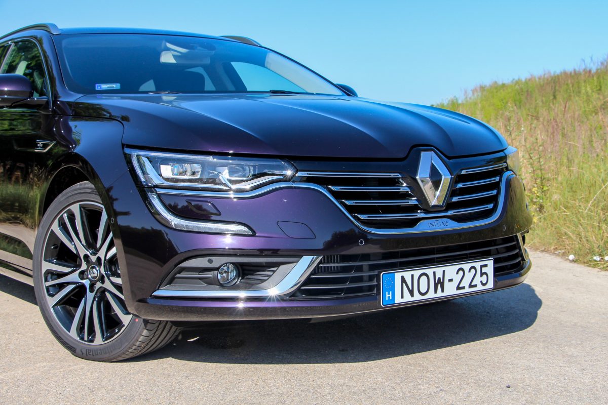 RENAULT
