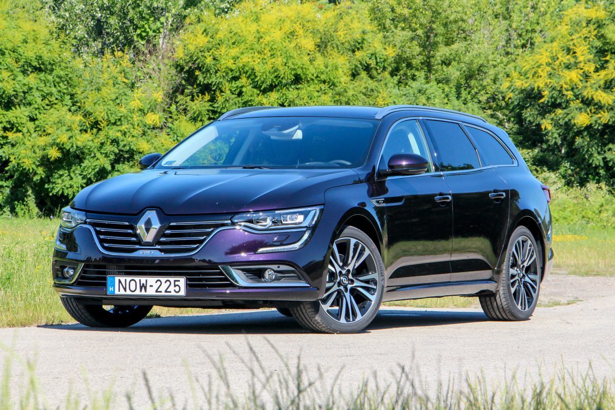 RENAULT