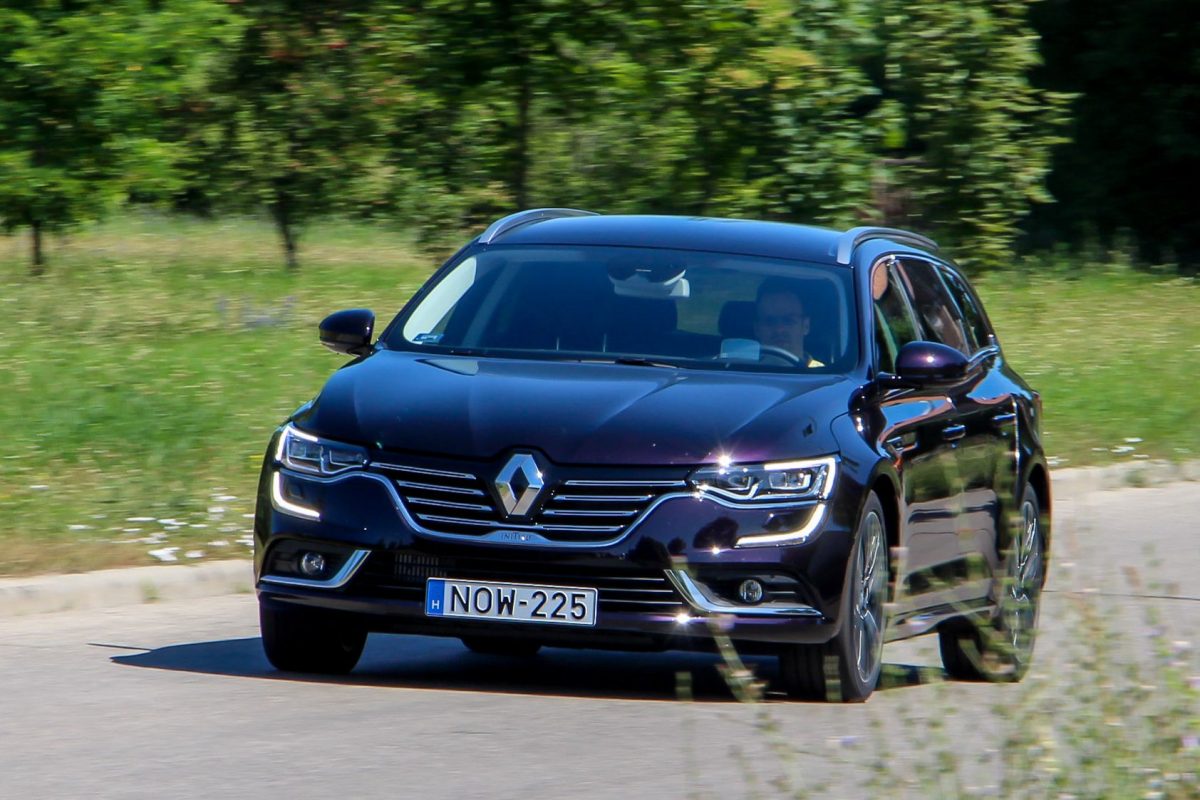 RENAULT