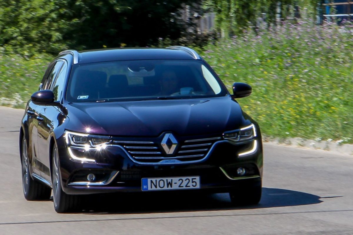 RENAULT