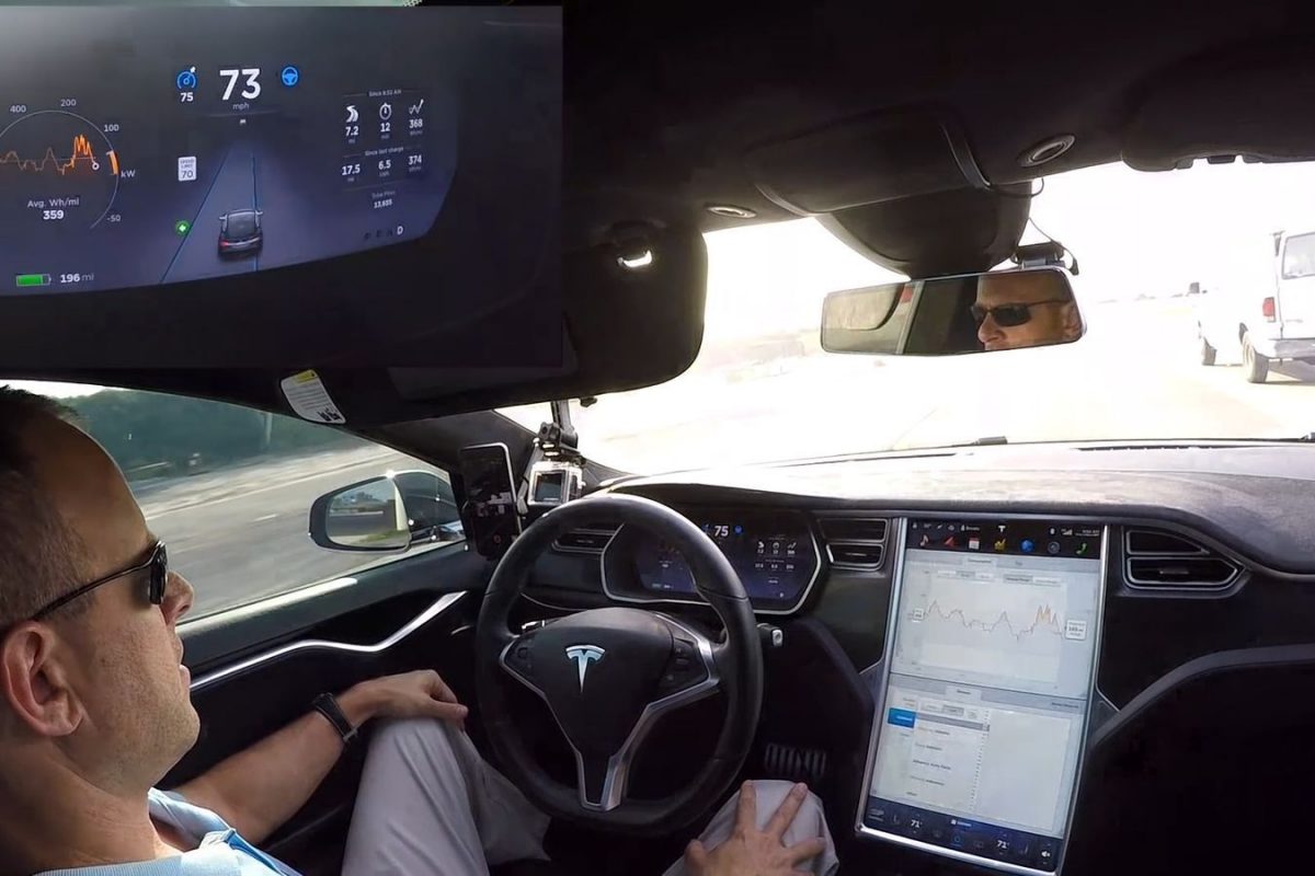TESLA MODEL S