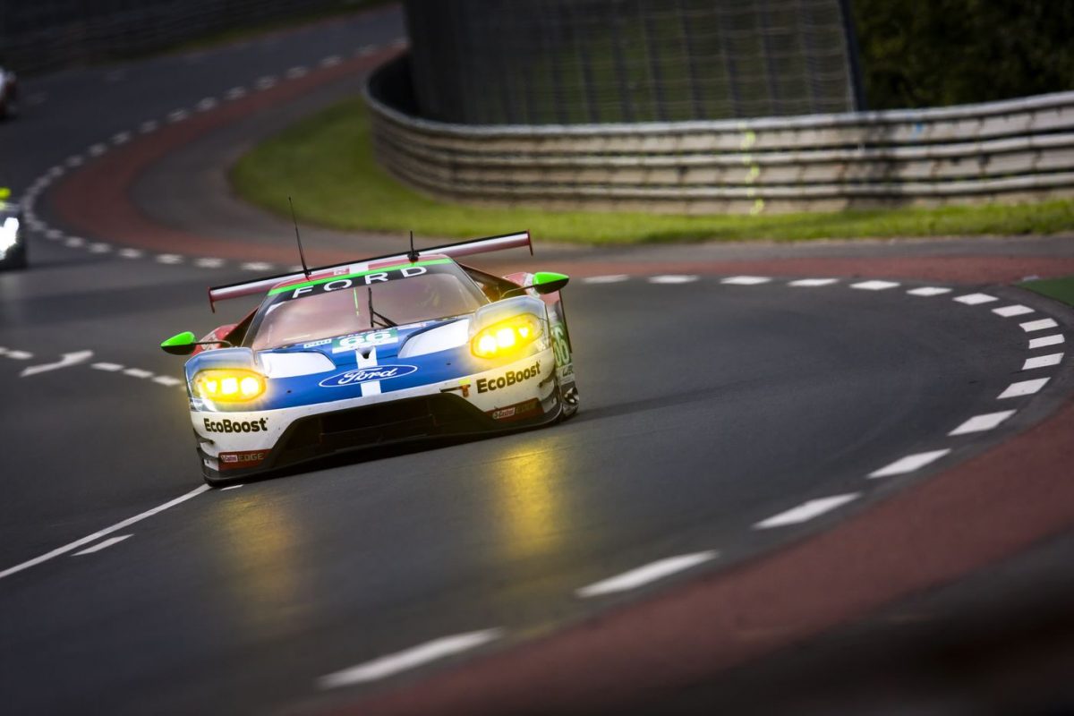 FORD GT