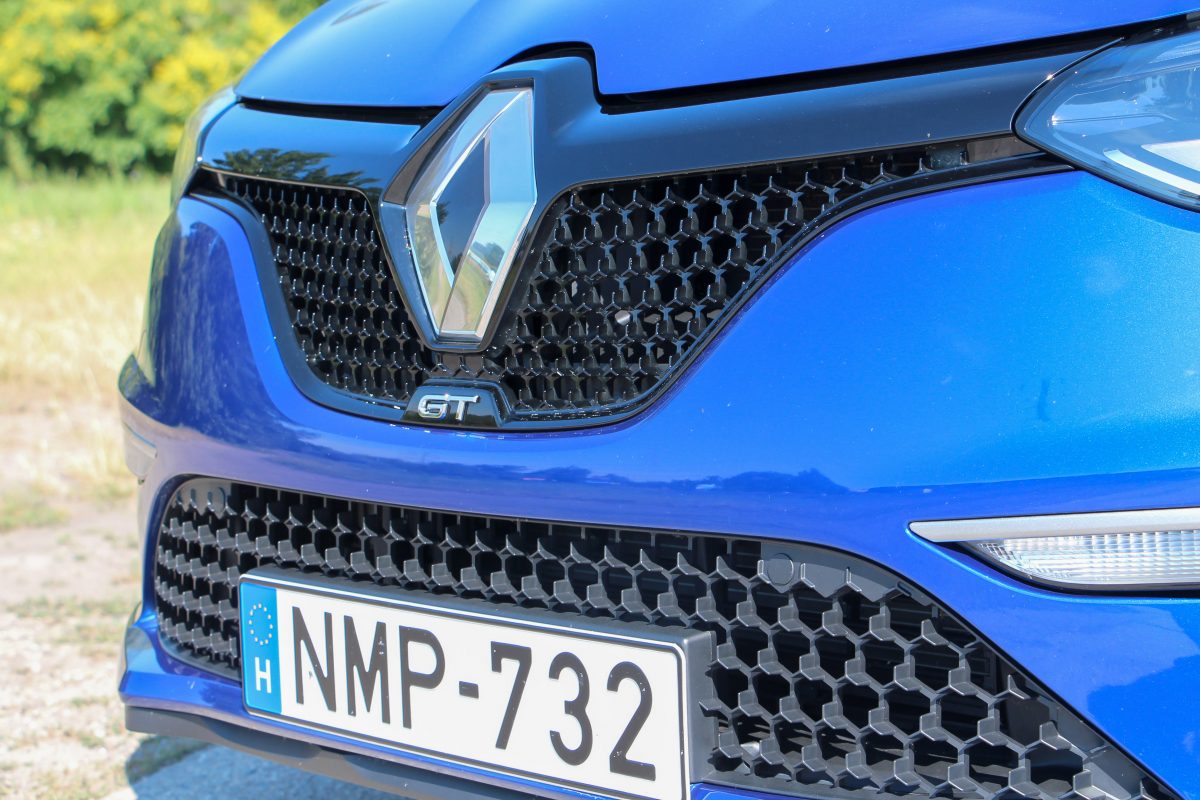 RENAULT MEGANE